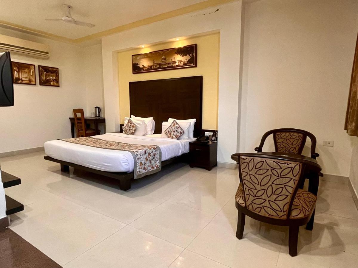 Ratnawali - A Vegetarian Heritage Hotel Jaipur Eksteriør bilde