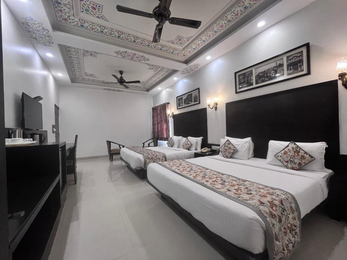 Ratnawali - A Vegetarian Heritage Hotel Jaipur Eksteriør bilde