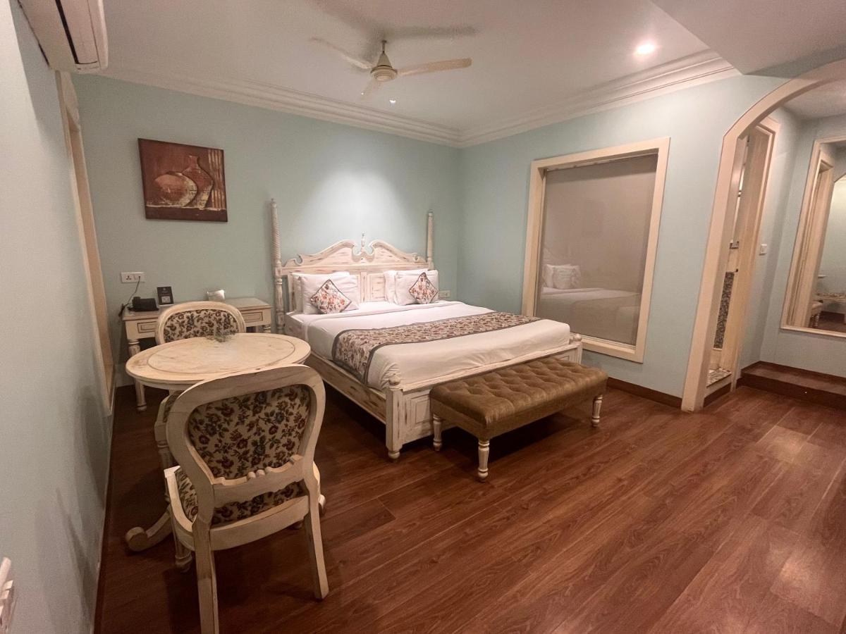 Ratnawali - A Vegetarian Heritage Hotel Jaipur Eksteriør bilde