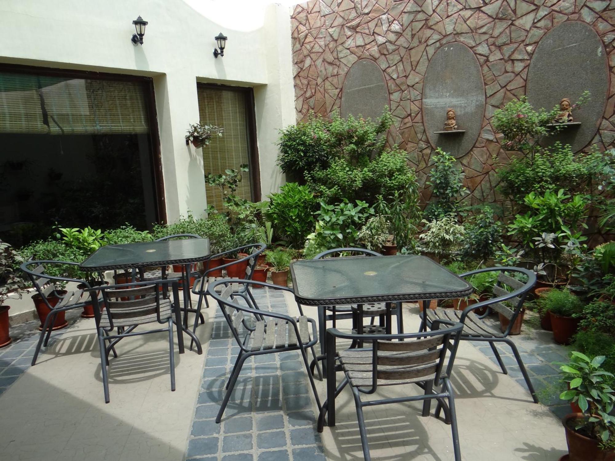 Ratnawali - A Vegetarian Heritage Hotel Jaipur Eksteriør bilde