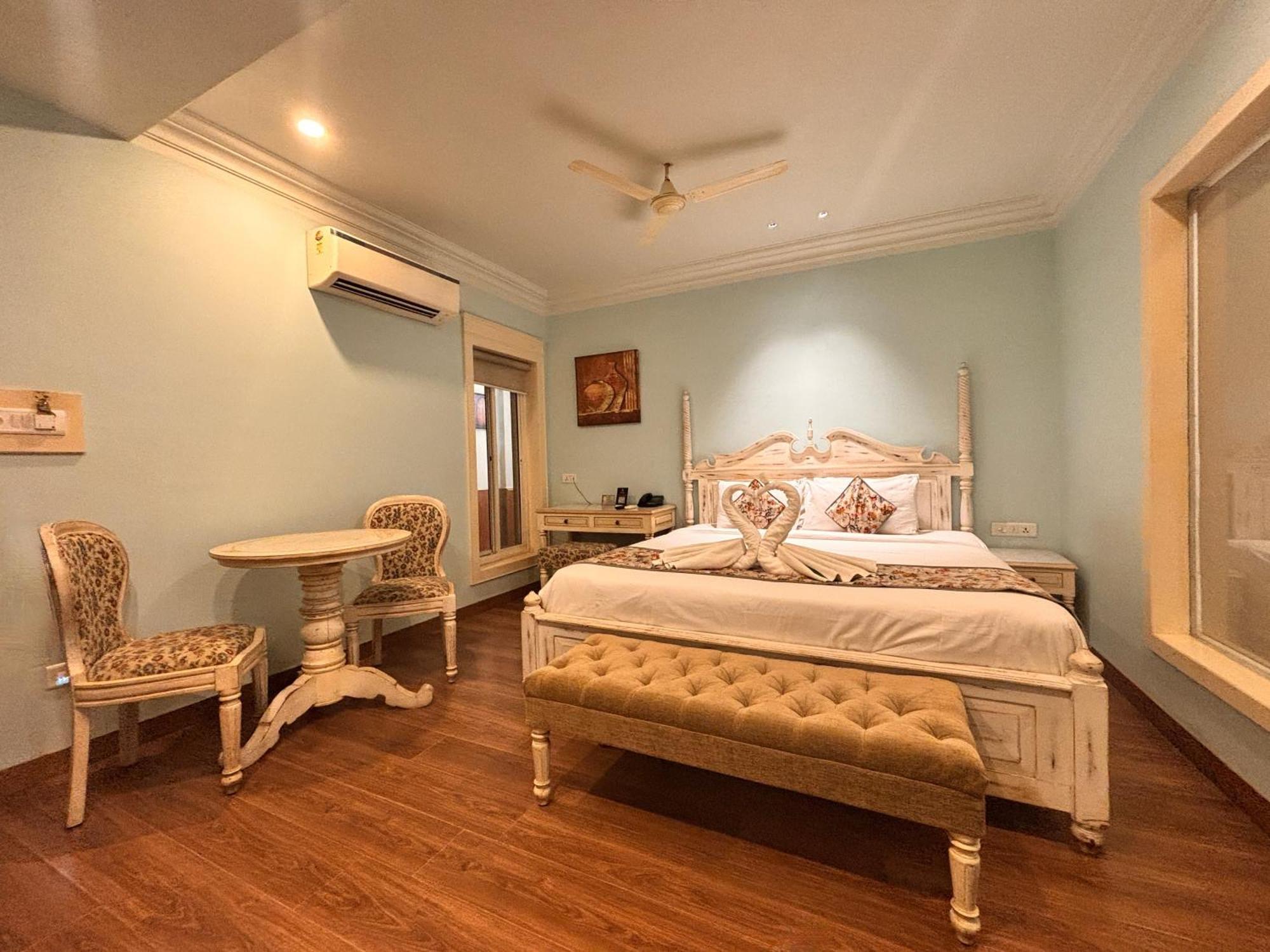 Ratnawali - A Vegetarian Heritage Hotel Jaipur Eksteriør bilde