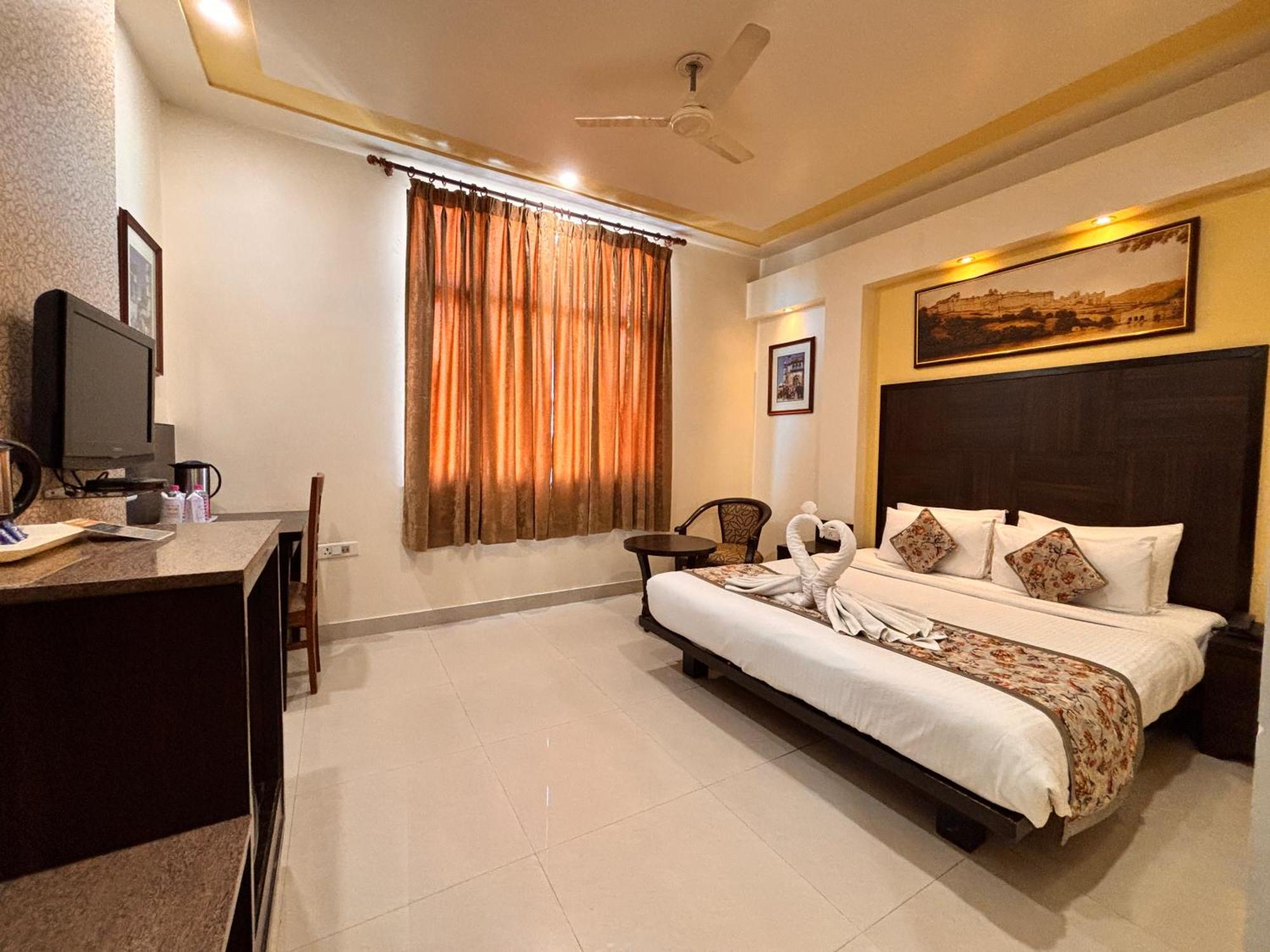 Ratnawali - A Vegetarian Heritage Hotel Jaipur Eksteriør bilde