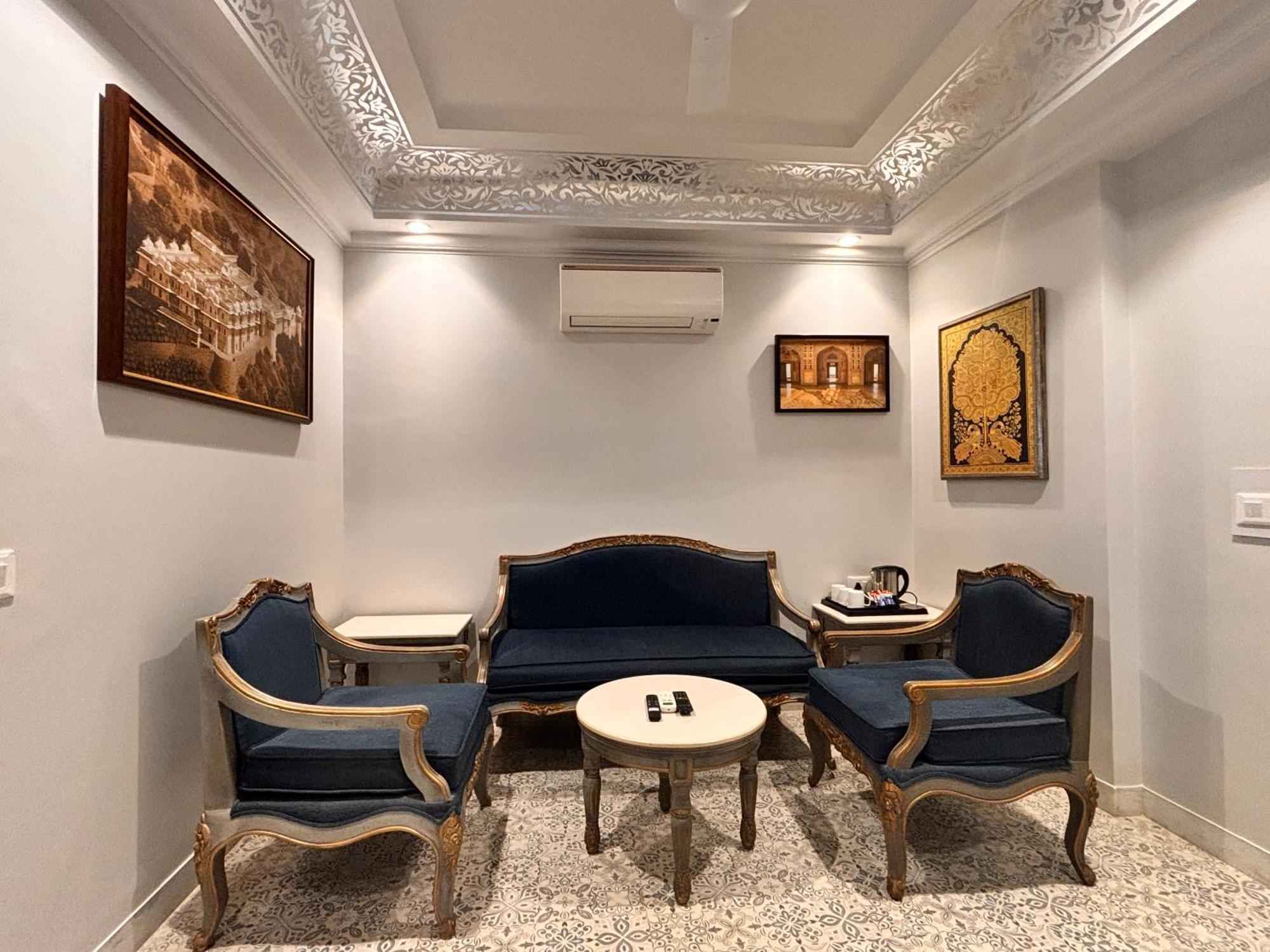 Ratnawali - A Vegetarian Heritage Hotel Jaipur Eksteriør bilde