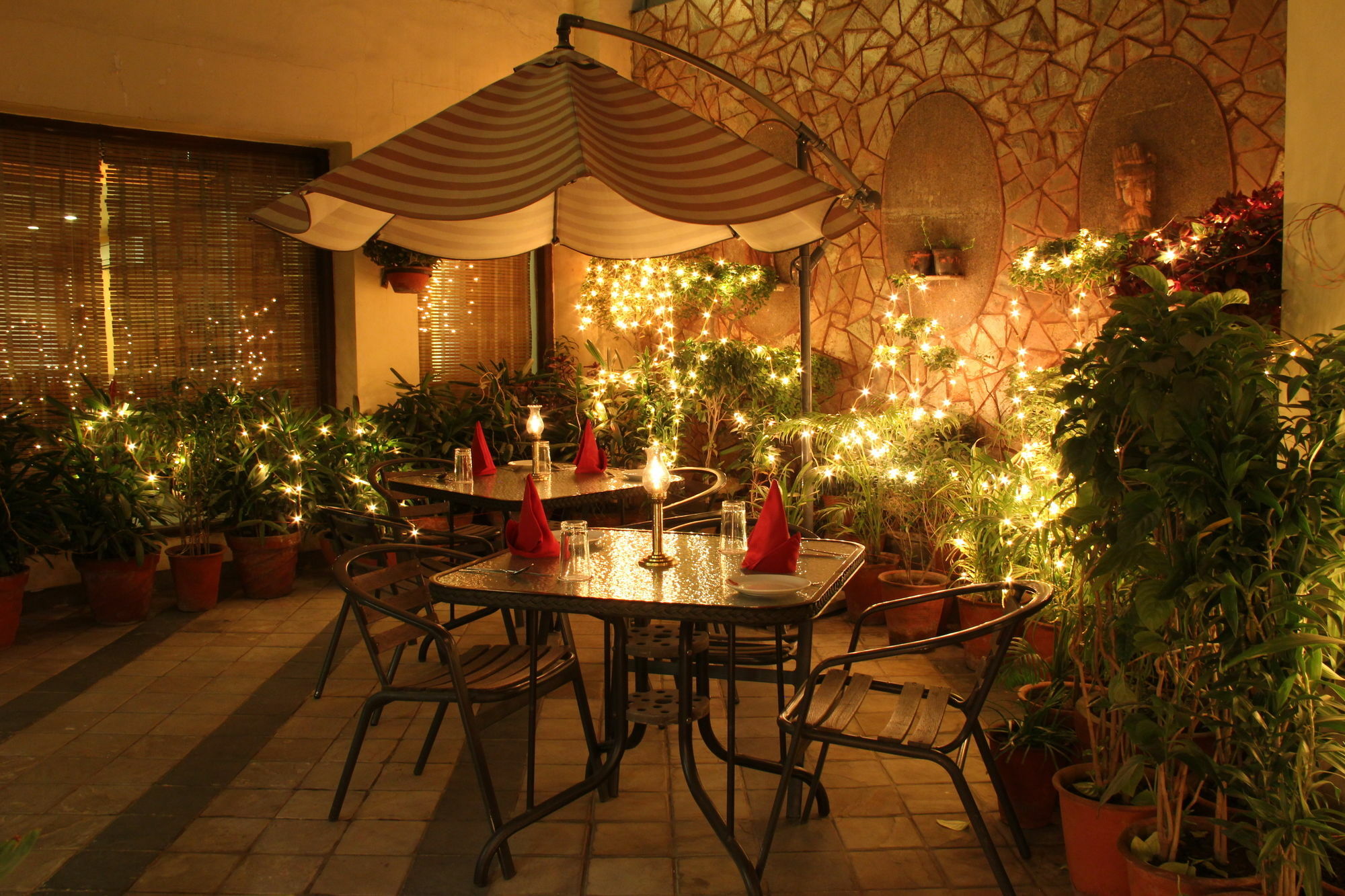 Ratnawali - A Vegetarian Heritage Hotel Jaipur Eksteriør bilde